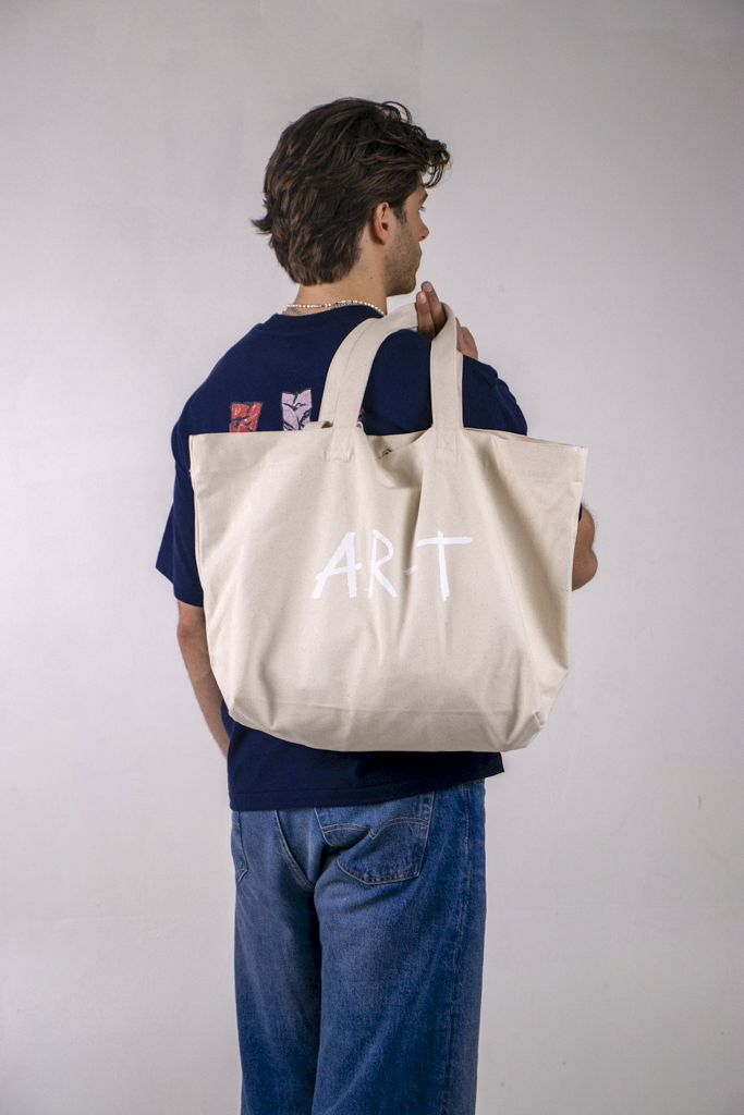 AR-T Shopper Off-White