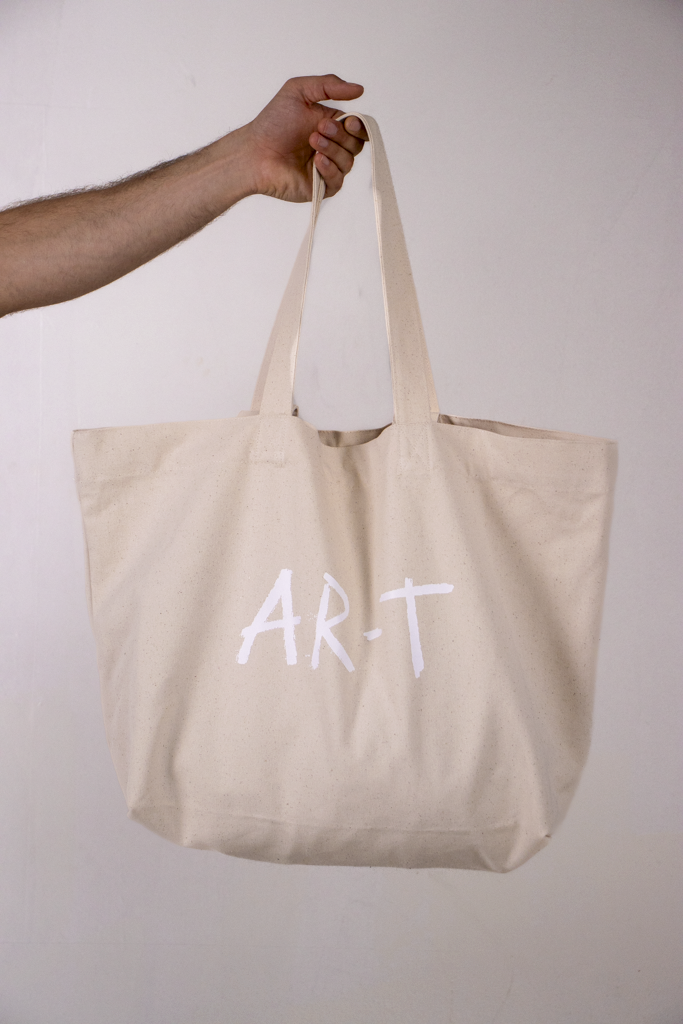 AR-T Shopper Off-White