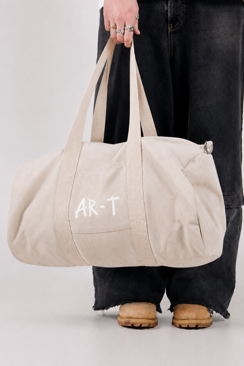 AR-T Shopper Duffle Bag Off-White
